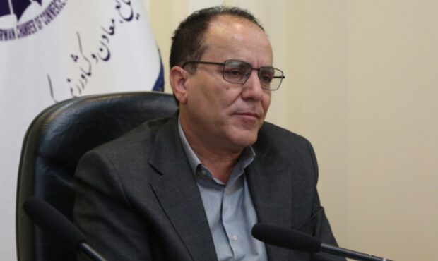 برای رفع کدینگ کارت سوخت فقط وعده شنیده ایم/ توجه ویژه ای به برنامه های جنوب استان خواهیم داشت